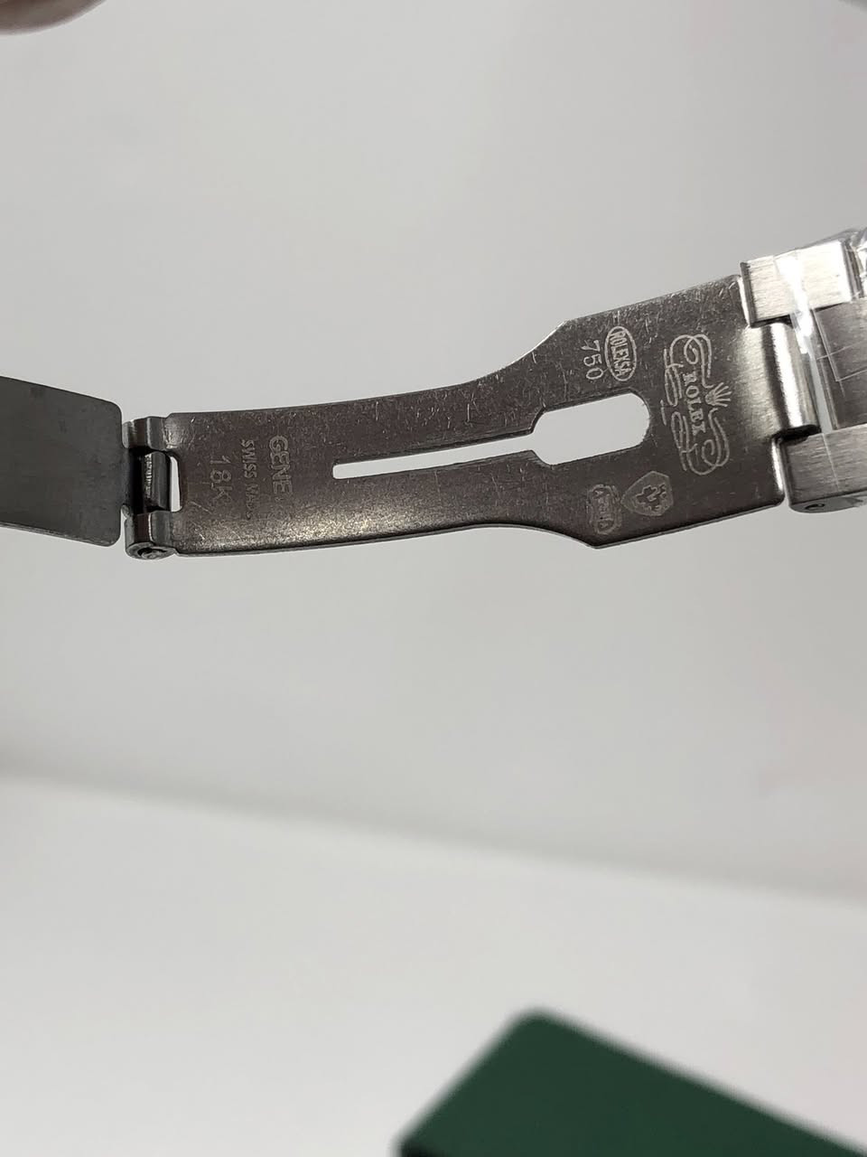 روليكس ديي ديت
 كوالتي عالي جدا 
طلاء ثابت مختم 18K عداد شهري وسبوعي 
ضد الماء سويس ميد


**إذا كنت صاحب هذا الإعلان وتريد حذفه لأي سبب، رجاءا أرسل رسالة إلى الدعم الفني**