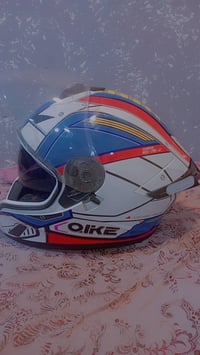 خوذة أصلية • مستخدمة 3شهور • قرب جسر خالد