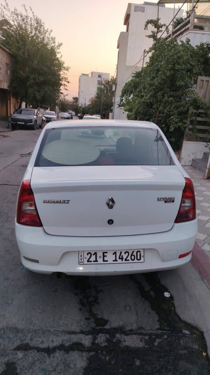 ڕینۆ لۆجان 
مۆدێل 2010 ئۆتۆماتیک و ناوزەرد 
دوو پارچە بۆیاخ 
سەنەوی تا 2028 تازەیە 
گێرو مەکینەو تەحویل و غرامە بەشەرت 
سەیارەکە لەسلێمانیە 
سیعری 49 گەڵاو معامەلەیەکی کەم 
*********** السليمانية, العراق
