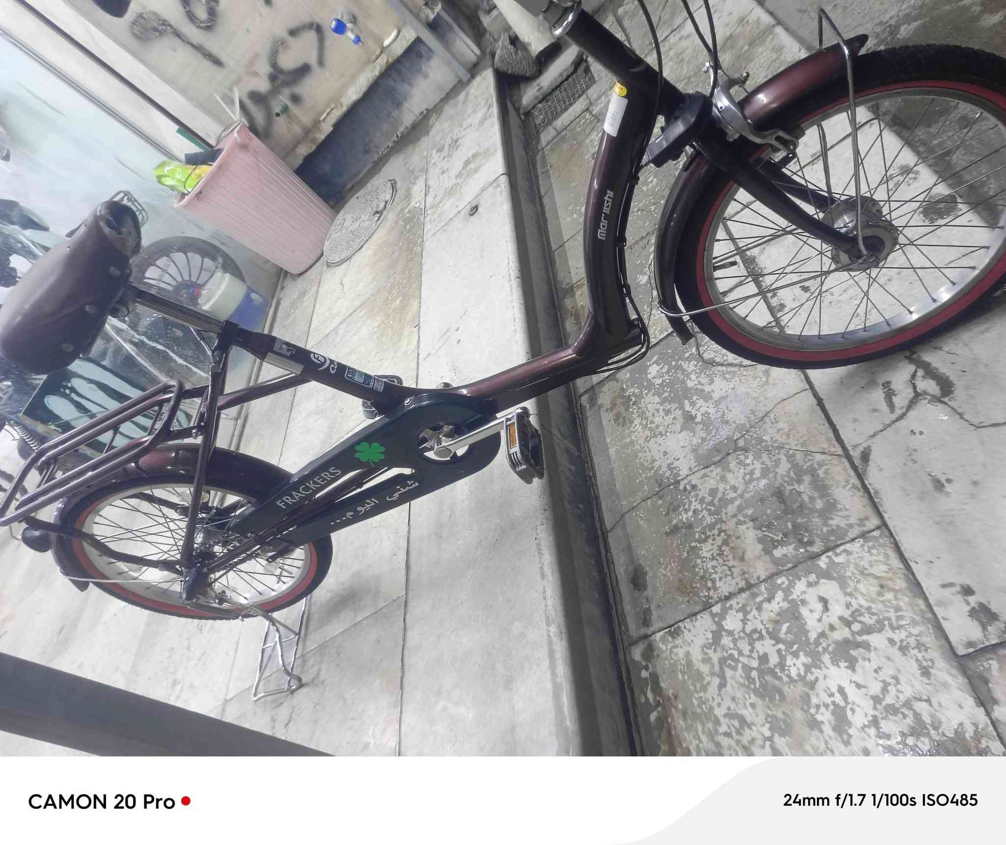 السلام عليكم بايسكل للبيع او مراوس بدراجه 60 نضيفه مكان بغداد الدورة المهدية الثانية للتواصل ***********
