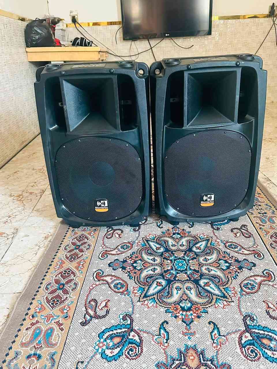 سماعات يطالي اصلي زوج ثنائي ام حفر وزج 440 اصلي وكاله للبيع بغداد خاص واتساب ***********
