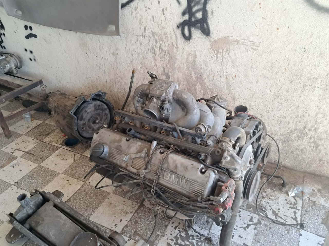 سلام عليكم مكينة ٣٥ جديدة خير من الله شوفت عينك تفتح القبق تطفة كاملة بيع مستعجل *********** عنوان فلكت سلمان باك
