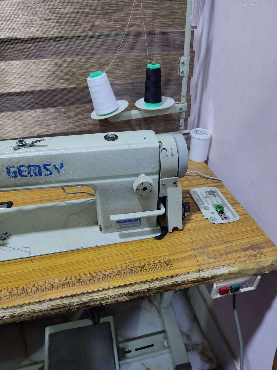 ماكينة خياطه  للبيع  حي السماح ***********/***********
