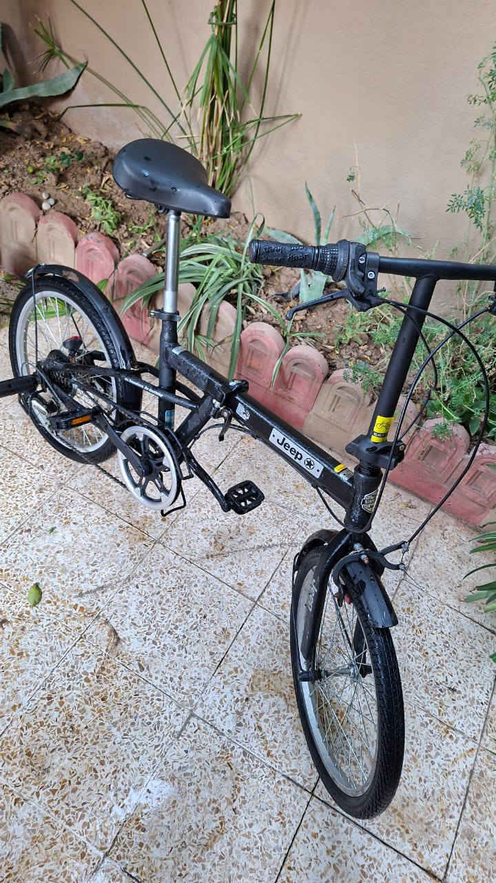 بايسكل ماركة JEEP قابل للطي
حجم 20
بريكات شغالة 
كير شغال 6 نمر 
جانب الايسر حي الصديق 
السعر 95 وبي مجال


**إذا كنت صاحب هذا الإعلان وتريد حذفه لأي سبب، رجاءا أرسل رسالة إلى الدعم الفني**