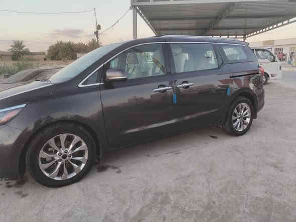 سياره سيدونه معروضه للبيع ماشيه ١٧٠ ميل فول مواصفات
السعر ٢١٠ $ وبيها مجال 
مكلف بلنشر 
رقم صاحب السياره ***********
