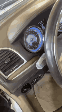 اوباما ١٤هيمي كفالة لاكصة ولاضرربة سيارة لمتد اعلى فئة بلاوباما فول للاخير سيارة ولاغلطة بدون كصصصصصصة كفااالة من الرصعة السيارة مزودة شوتة وكزوز رياضى ٩٥وبيهة للشراي وتدللون رقمي وات ساب وخط *********** ارجع واكول السيارة كفالة من كلشي السيارة ادواات
— ‏￼‏يشعر بـ‏اليمن‏
