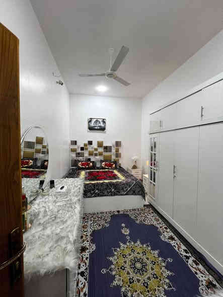 يا الله سلام عليكم توفر بيت للبيع بمساحه 140 متر العنوان البصره الجزيره الفيروزيه طابو صرف زراعي المشتري ياخذ وكالت محكمه ونسخا من طابو ومكاتبت مكتب يتكون البيت من 3 غرف ومطبخ وديوانيه وحمامات خارجيه وداخليه وكراج وسقيفه ع صطح وسقيفه عله الكراج السعر 73 وبي مجال الستفسار 
***********
