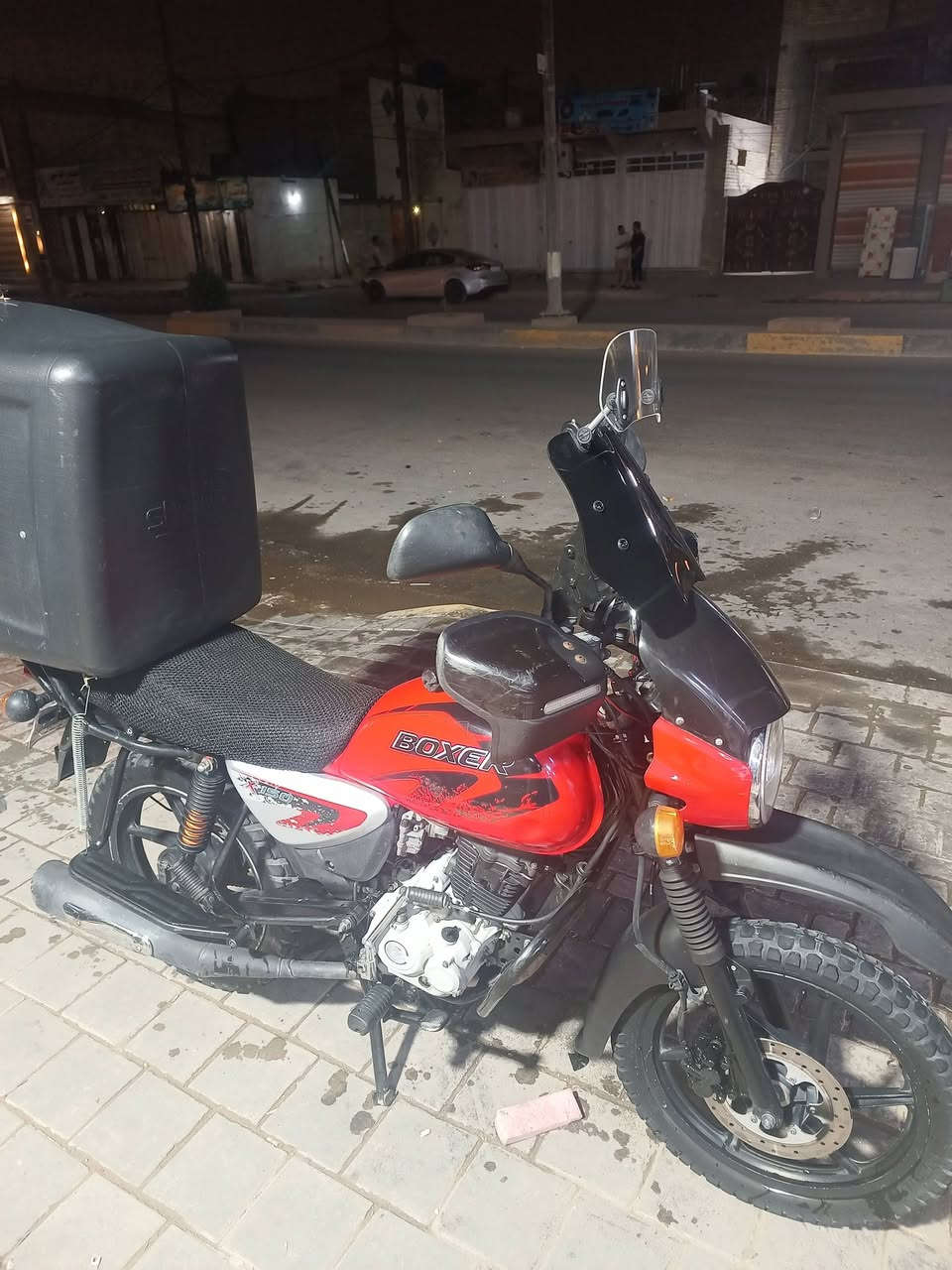 السلام عليكم ورحمه بوكسر للبيع موديل 23نازله 24 الدراجه كفاله عامه بس رقم عربي سنويه انكليزي بس استلام لوحات مكاني بغداد العبيدي + الصينيه مجوده ما شادهه الرقم ***********
