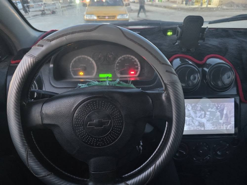 سلام عليكم سياره للبيع افيو 2008 محرك 1600 سياره مرتبه ونضيفه مال جناي غراضها كلها جديده تخم تايرات لايتات زنون شاشه بلاتوث + تكنك وتفتح فيديوات يوتيوب كير محرك نضيف سياره مصبوغه من سلفر الى  تاكسي  رقم جديد انكليزي موجود صورة سونار
 سعرها بيه مجال حق جيه مكاني ميسان الكحلاء 
رقم *********** المجر الكعبي, ميسان
