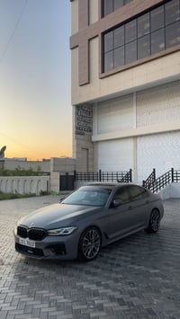 شونكم حبايب مراوس بتاهو او جمسي موديل 21 بي ام 530/2021  الضرر فقط بني...