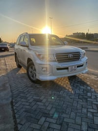 لاندكروز 2014 بريم باب اول / بغداد انكليزي / محرك V6 حجم 4000 / تراي م...