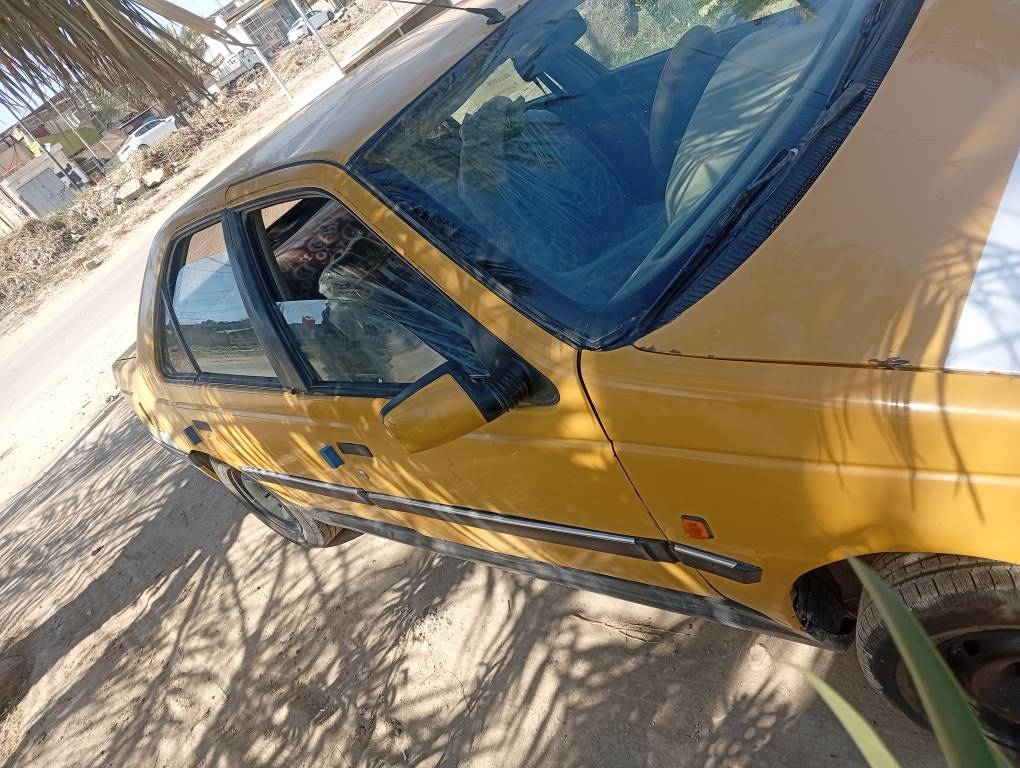 بيجو 405,
رقم بابل الماني سنويه نافذه شةكت ماتريد مداور 
محرك وكير نضيفات تنقيص قليل بسبب النضوح 
تخم تاير نضيف 
اي استفسار ***********
*********** الهندية, كربلاء
