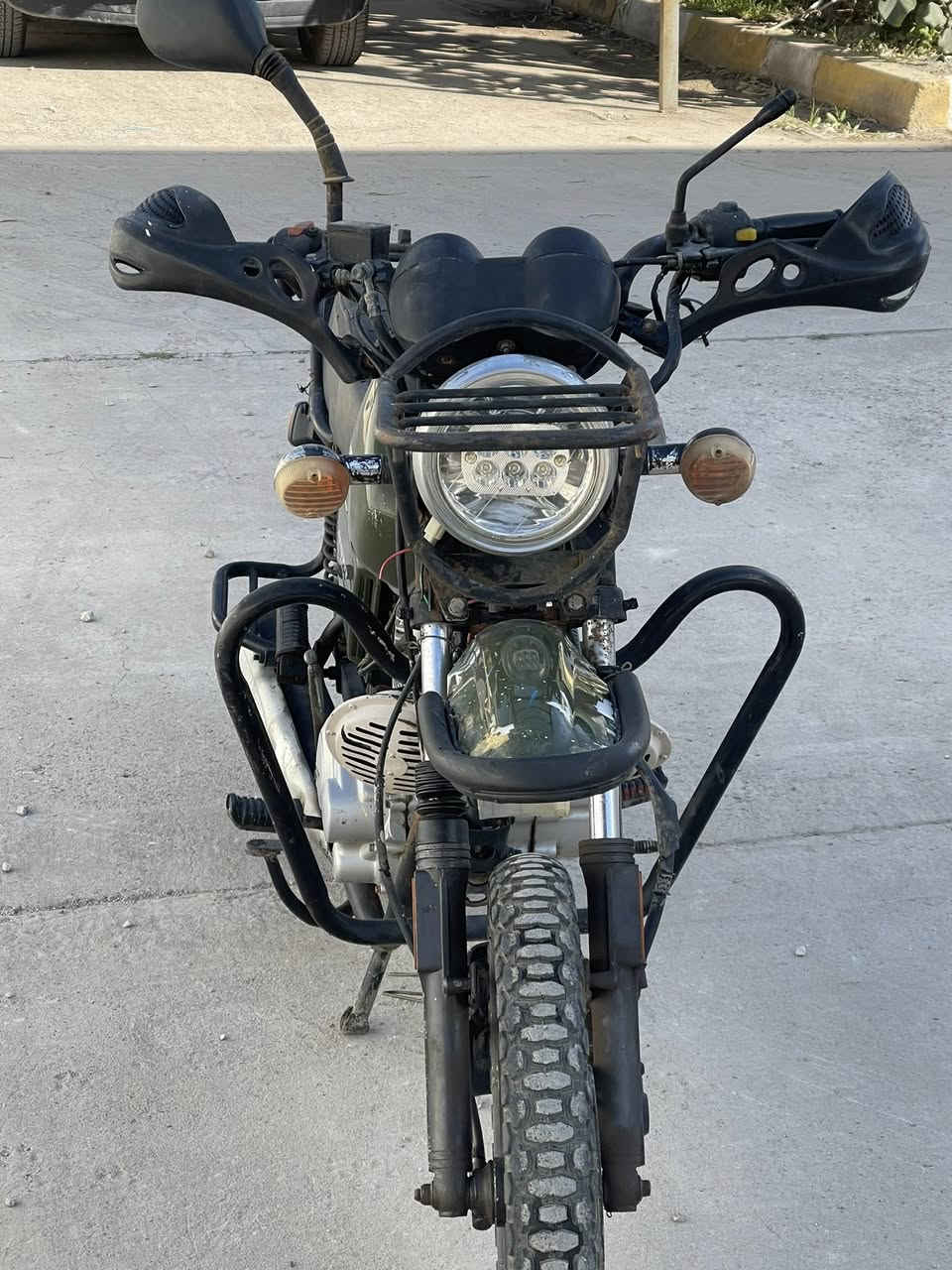 ‏سلام عليكم شباب دراجة للبيع دراجة نظيفة محرك مقفول اوراق الدراجة كاملة ومكان بغداد الأعظمية السعر 850 وهذا رقمي ***********￼
