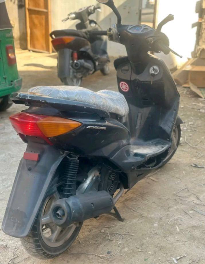 سلام عليكم اخواني سكنس 110ياباني مجفت جديد تجفيت درجة اولى كهربائيات شغالة دبلات جدد تايرات جدد دهن جديد مبدلة نقص ترايش كدامكم شوف العين شغالة سلف هندر السعر 350مجال قليل مكاني بغداد الشعب الشراي يدخل خاص ***********
