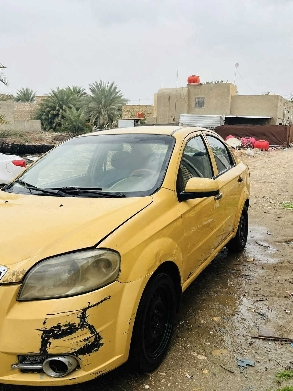 السلام عليكم 
أڤيو موديل 2011 خليجي رقم انگليزي سياره خير من الله گير ومحرك أوتوماتيك للأستفسار ***********
