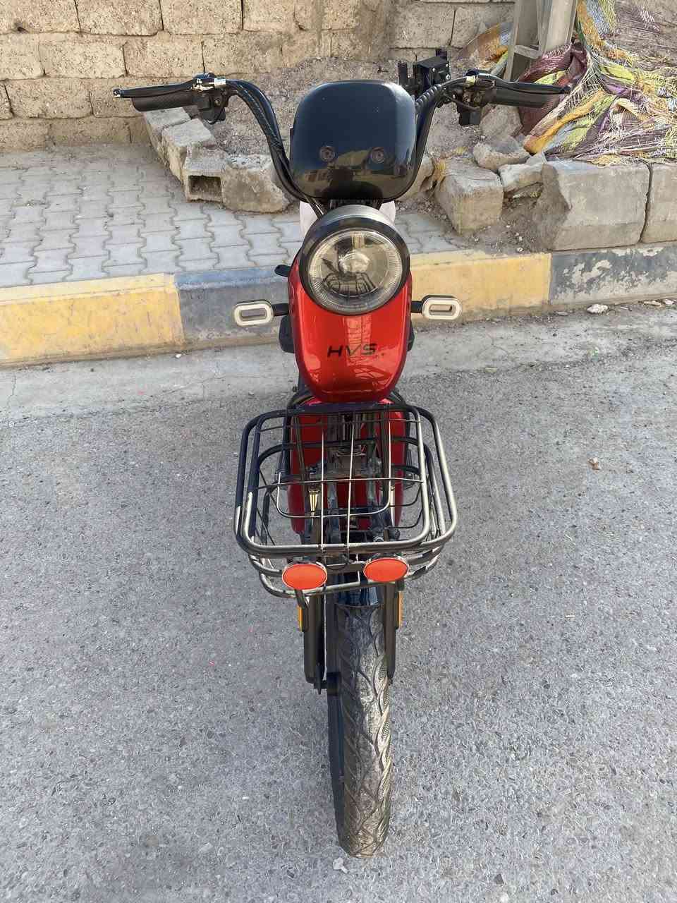 السلام عليكم 
دراجه شحن للبيع موديل 2025 والبطاريات عدد 5 جديد تاير جوبلس سرعه99 لايت زنون دراجه كلهه شغاله مابيهه نقص 
السعر 350 وبيهه مجال 
مكاني ديالى خان بني سعد 
للاستفسار ***********
