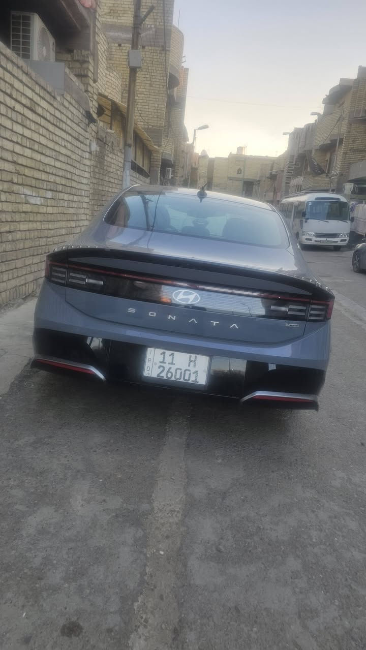 السلام عليكم . سوناتا ٢٠٢٤ هابيرد لون سمنتي المميز حادثه بابين فقط السايق وخلف السايق ماشية ١٣ وقابلة للزيادة يعني زيرو البجم والخلف والصفحة الثانية كبس شركة مكفولة فول مواصفان ماعدة الفتحة والكشن قبل يومين دكيت الرقم باسمي والرقم مميز .السعر ٢٢٠ ورقة الشراي يتصل وبخدمتة
***********
