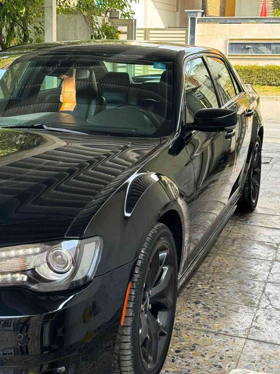 كرايسلر 300S .
النداء الاخير بعده بريحة الوكاله فول نظافه كلين 

الموديل : 2023  . (خليجي هارلم )

العداد : 30 الف

المحرك : V6 . 3.6L 

 راسلني واتساب ***********

المواصفات S الفول

* پانوراما . 

* رادار مع مانع تصادم . 

* نقطة عمياء . 

* حساسات امامية . 

* مصابيح امامية زنون مع LED . 

* ويل قياس 20 أنج . 

* حساسات خلفية . 

* شاشه كبيرة مع نظام ملاحة نفكيشن GPS .

* سستم صوت الپاين مع سماعات بريميوم .

* مقصورة الركاب من الجلد الفاخر .  

* المقاعد الأمامية كهربائية . 

* ذاكرة لحفظ وضعيات الجلوس (ميموري) . 

* مقاعد أمامية تبريد وتدفئة . 

* مقاعد خلفية تدفئة . 

* تشغيل عن بعد . 

* ستيرن كهربائي . 

* تدفئة ستيرن . 

* محدد سرعة . 

* تلفون بلوتوث . 

* كاميرا خلفية .

* مرايا متحسسة للاضاءة العالية .

* كير شفتر بالستيرن . 

* دخول ذكي (بصمة) .

  

ضمان شركة هارلم
