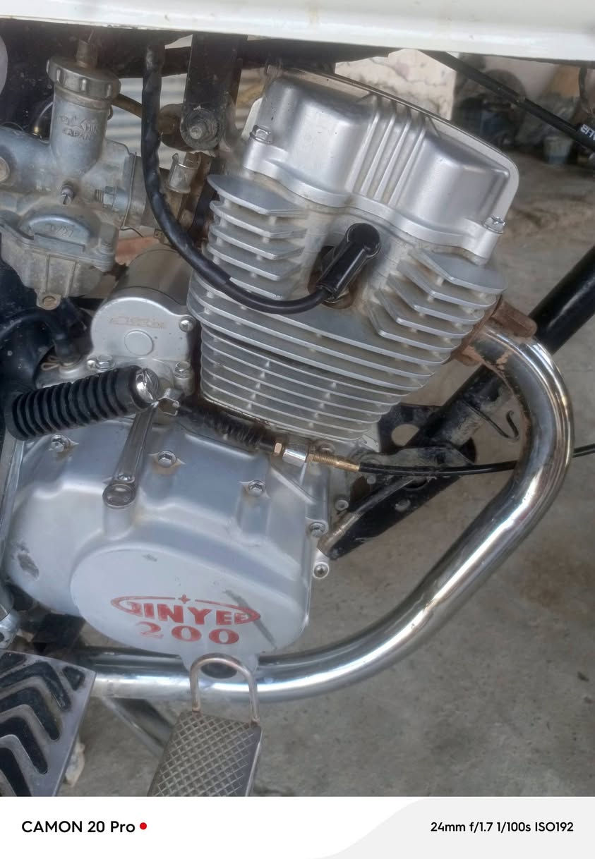 السلام عليكم ماطور للبيع  كبوس ابو الكله موديل 2017 نضيف اي نقص مابي شغل ومشي سعرر 350 وبي مجال 
للتواصل 
مراسلت الحساب 
او الاتصال ع رقم الهاتف /***********
