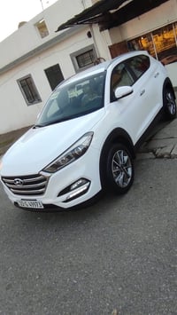 توكسن موديل 18خليجي رقم اربيل الجديد ماشية 99الف كيلو السيارة نظيفة بي...