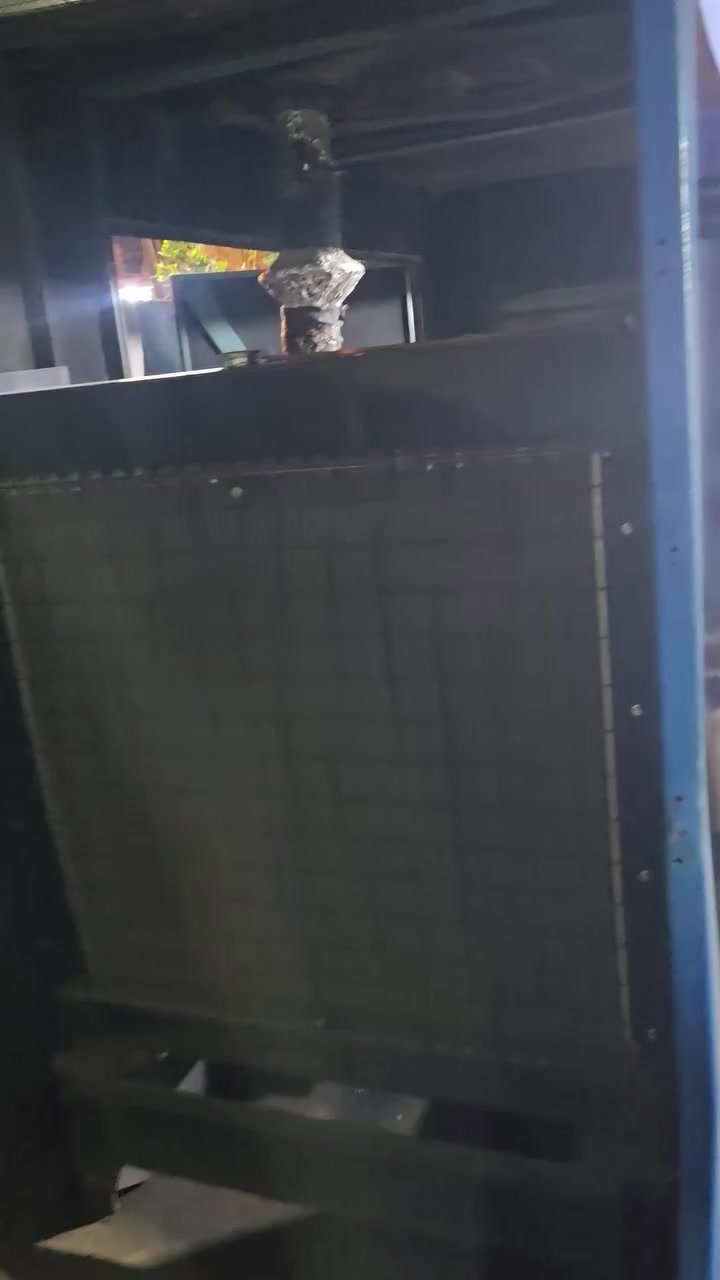 سلام عليكم
مولده شتاير 24 ولف
مكينه جديده دهن شركه ماذبه
400كيفي بلادي
مشروطه جديده مامشتغله مولده
للستفسار ***********
