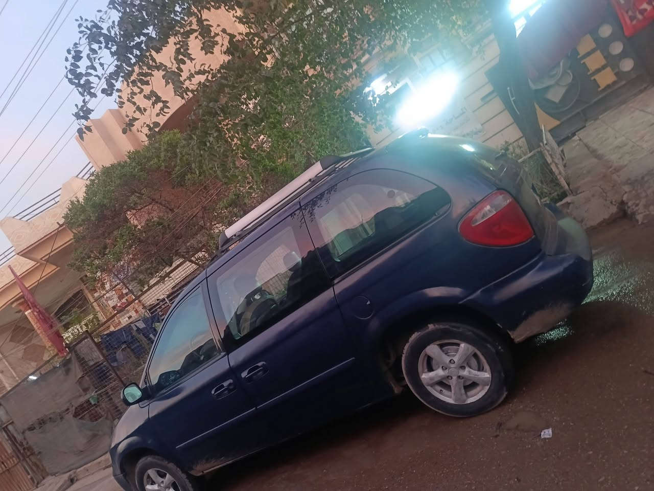 سلام عليكم دوج كرفان موديل ٢٠٠٠٥ بترا سبعة راكب محرك كير لوك صدر لوك تبريد عاطل رقم  بغداد دولي هزة جديدة تحويل مباشر داخلها كلش حلوه ترايهة كلش حلوه بدون ضربة السعر ٥٧ وبيه مجال للطيبين رقم الهاتف *********** بغداد ***********
