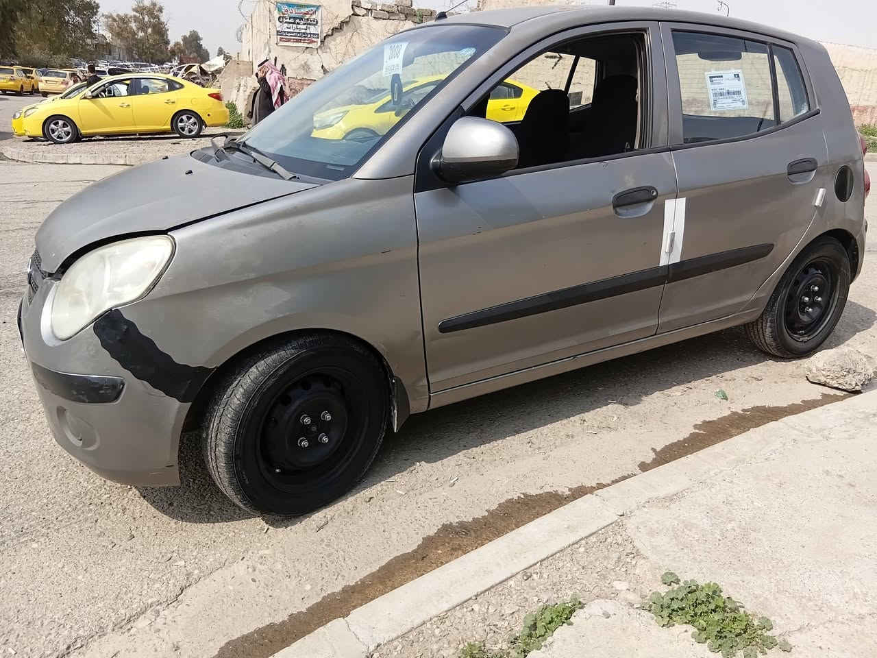 سلام عليكم  للبيع بدون  ضرر   مكينه وكير جدد كير توماتيك السيارة   وضع الشركة  بس بيها تقحيل 

  *********** 
٢٠٠٩   أربيل  
 ٦٥ وبيها مجال
@إشارة
