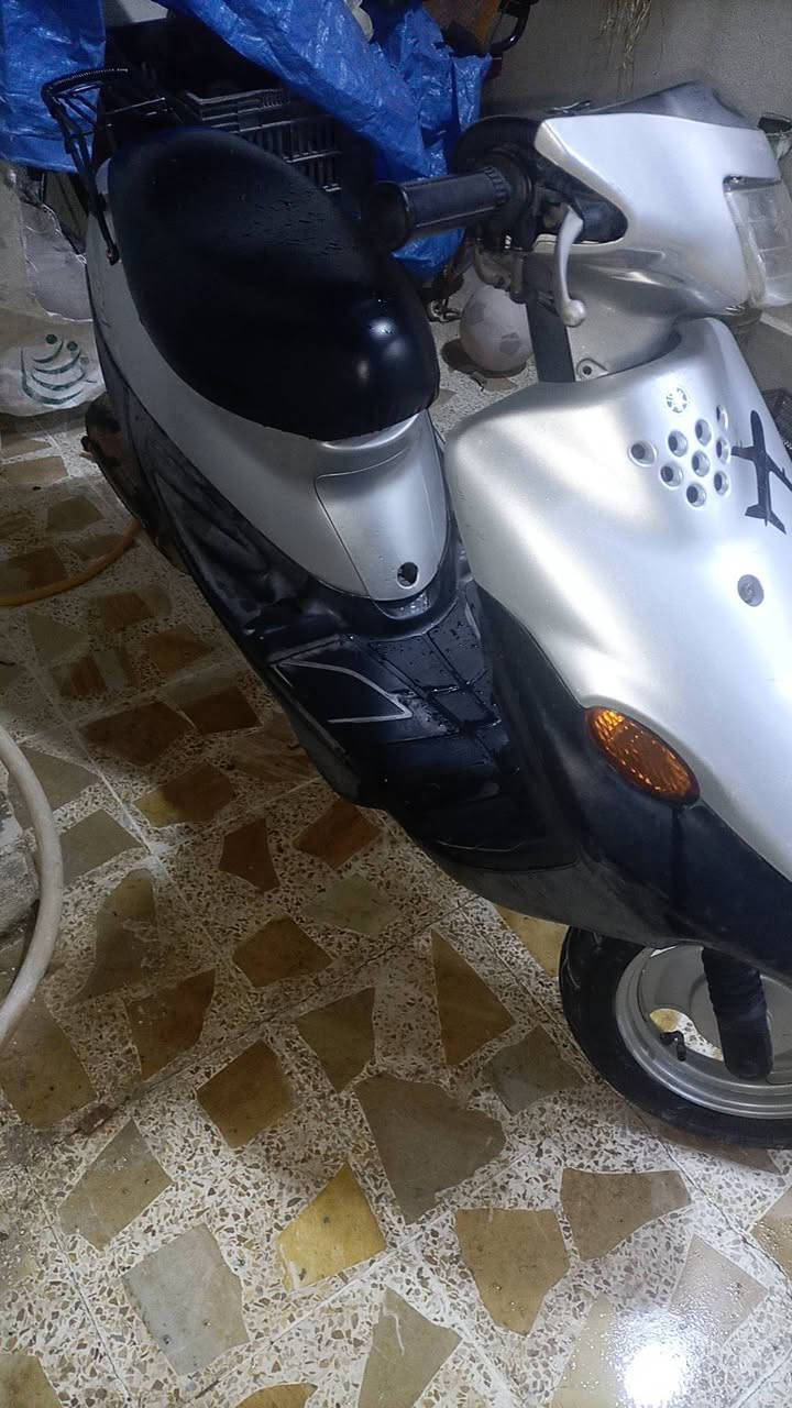 *للبيع ماطور نحله، كهربائيات كلها شغّال، سلف هورن لايت إشاير، مكينة شرط ما مفتوحة انطيك الماطور كُلو شرط والسعر 500 وبي مجال475 قفل مكاني الكندي الثانيه


**إذا كنت صاحب هذا الإعلان وتريد حذفه لأي سبب، رجاءا أرسل رسالة إلى الدعم الفني**