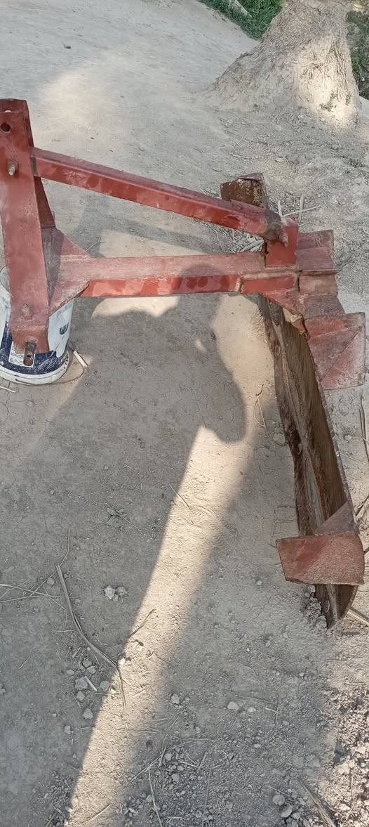 السلام عليكم للبيع معدلان مال فورد اسم ***********
