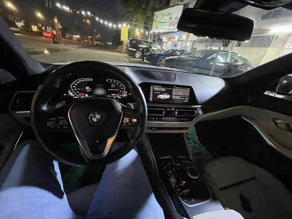 سعر مناسب تم تنزيل السعر 239 ورقة بي مجال بسيط

حجم 330i موديل 21 

مواصفات فول رادارات فتحة فور ويل اكس درايف داخل بيجي كشنات تدفئة ستيرن تدفئة 

رقم اربيل هزة وسنوية جديد بشرط تحول

ماشية 70 . الف مايل 

كير محرك كفالة السيارة عليهه سيرفس كامل بدون مصرف 

حادثهه جاملغ وبنيد وبيهه بي دي ار باب السايق ولخلفي ايرباك دركة وستيرن وراجع سستم 

مكان السيارة بغداد العامرية ***********
