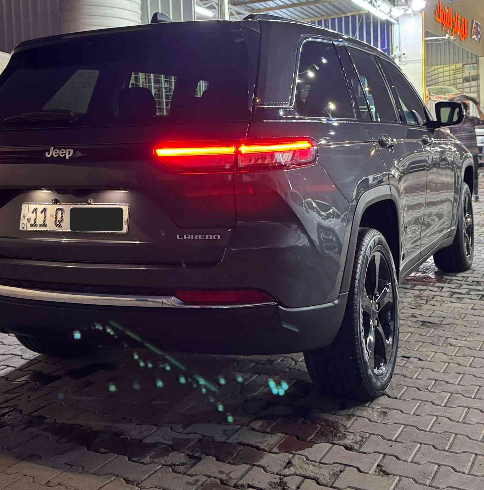 السلام عليكم ورحمه الله وبركاته
جيب كراند شيروكي لاريدو 5راكب 

 2024 

مرقم بغداد الدولي /تحويل ثاني يوم 

2024 Jeep Grand Cherokee, Laredo  1C4RJHAG7RC244951

هذا رقم الشاصي لليحب يطلع صورها وبلااضافه كل صورها مذكوره بلمنشور  صور الحادث والحالي

واي شي غير حادث امريكا ماابيها فقط جاملغ ربع نهائي والباب من جوه الكتابات اتعمرن نفسهن ونصبغن  عداهن مكفوله كفاله سياره جديده  جدا 

العداد  / 13 الف اخت زيرو وعلا وضع الشركه 

محرك 3600 

مواصفات!!!!

فتحه سقف

 رادار امامي وجانبي

نقاط العمياء 

صندوق كهرباء 

كشنات تدفئه 

هيتر ستيرن

تشغيل عن بعد 

اوتواستوب

حساسات 

4*4

شحن لاسلكي 

شفتات ستيرن 

بصمه ابواب وتشغيل 

لد امامي خلفي 

بجم زنون بلادي 

شاشه كبيره تدعم كل معلومات السياره مع كامره  خلفيه

كشنات امامي كهرباء 

تبريد مناخي منفصل 

فول تحكم ستيرن 

باقي المواصفات معروفه 

----------------------

 كل عدتها وياها سبير الطوارئ مع جك  مع ارضياتها البلاديات من امريكا ربل

-------------------------

صيانه كامله 

دهن مع فلاتر كله اصلي 

-------------------------

كفاله عامه لغد وشاصي  كير مكينه حداديه   تخم تاير مع ويل بلاك ادشن

-------------------

اخوان كل تفاصيلها وصورها مذكروه الي تفيده اني حاظر ومااقصر وياه انشاء الله 

والي متفيده ربي يرزقه بلااحسن منها 

مكاني بغداد/الرصافه

السعر/ 340  وبي مجال انشاء الله

الاستفسار/***********
