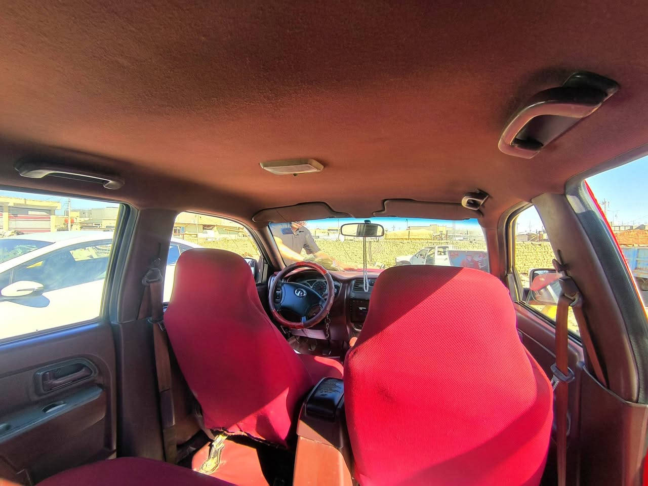 السلام عليكم كريت ول 2015 للبيع مكفوله  حداديه جديده وتخم تواير مكينه وكير عشرط رقم دولي سنويه 2030ترايك للبصره  
***********
