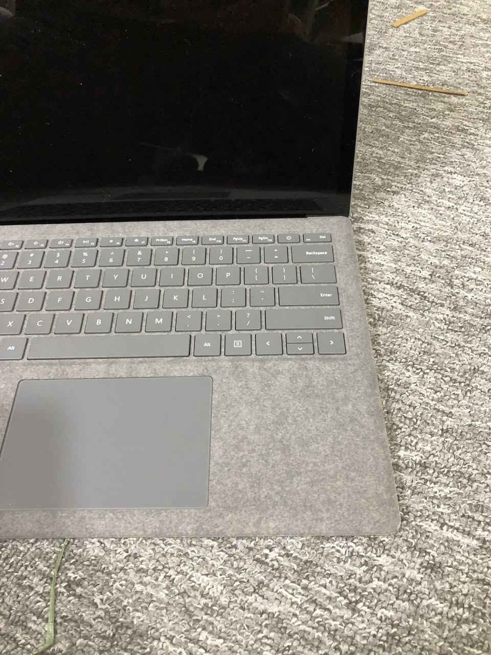 السلام عليكم
بيع فقط
سيرفس لابتوب ٣ للبيع لمس 
حجم 13 و نصف
شاشة  لمس 2K IPS QHD 
Core i7 1065 G7 جيل عاشر 
Ram 16GB DDR4
HARD 256 SSD قابل للتطوير 
كرت شاشة انتل Iris plus g7
بطارية يدوم لحد 6-8 ساعةt
مصنوع من الومينيوم و جل الكانترا الايطالي 

كاميرا 720 HD كلش واضح 

نسخه business edition رجال الاعمال 

Face ID فتح بل وجه نفس آيفون

مستخدم قليل جدا 

550 الف   

بيع فقط!


**إذا كنت صاحب هذا الإعلان وتريد حذفه لأي سبب، رجاءا أرسل رسالة إلى الدعم الفني**