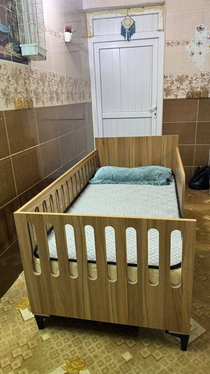 سرير نفر للاطفال للبيع 
اليريد يفوت خاص


**إذا كنت صاحب هذا الإعلان وتريد حذفه لأي سبب، رجاءا أرسل رسالة إلى الدعم الفني**