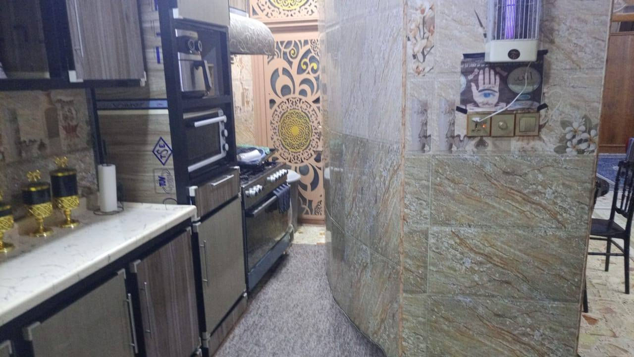 ‏#ياالله #يارزاق
‏#اللهم_صل_على_محمد_وال_محمد
‏#اليريد_بيت_جديد_متعوب_عليه
‏ تعال يمي لا دور ولادوخ تعبت وأنت دور تعال تعال يمي العروض غير شي كله جديد بناء حديث
‏#بيت_للبيع_حي_المكرمة
#مساحة_160/م
‏#السعر_225 مليون مع المجال الشراي يجي ويشوف بعينه ويدلل 
‏#بناء_فول_الفول_درجة_أولى_معنى_الكلمة
‏#طابقين_سطح_البيت_مسقوف
‏#سندويج_حدادية_درجة_اولى
‏يتكون_الطابق_الارضي
‏#استقبال 7 ونص عرض 3 و75 
‏#غرفة نوم 6 في 5  #صالة 6 في 4 
‏#مطبخ 5 في 4
‏صحيات داخلية وخارجية طارمة واسعة 
‏#الطابق_الأول
‏يتكون من 3 غرف نوم 
‏غرفة 6 في 5 الغرفة/2    5 في 4 الغرفة/3  4 في 3
‏صحيات + صالة البيت بناء هندسي متعوب عليه فول الفول درجة أولى مغلف سيراميك 
‏العنوان النجف الأشرف حي المكرمة خلف شارع الزيتون الرئيسي اربع سايدات  الشارع مجاور كريت مول سابقآ شارع السبيس المؤدي من شارع كربلاء بداية جسر إلى شارع الصب (المطار) كافة الخدمات متوفرة يمه 
‏مدارس حكومية + مدرسة الأمجاد ابتدائية أهلية  
‏منطقة غنية عن التعريف هادئة ناسه كله طيبة سوق + خط كيات عسكري گبل 
#للتواصل_اكثر_والاستفسار
#الاتصال_على_الارقام_التالية
***********/ابو عباس الخزعلي 
***********/واتساب فقط
