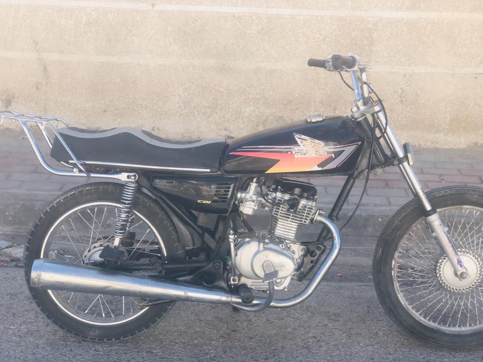 للبيع نامه برو اوراق سعر 350اذا مو شراي لاتعبني خاص


**إذا كنت صاحب هذا الإعلان وتريد حذفه لأي سبب، رجاءا أرسل رسالة إلى الدعم الفني**