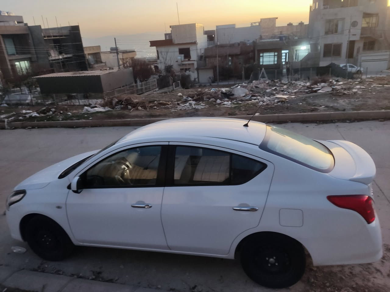 سڵاو بەناوی خوای گەورە....
نیسان سەنی مۆدێلی ۲۰۲۳موستەعمەلی دوبەی یەک دەستە سەنەوی تاک و ۲۰۳۰ تازەیە  و تەحویل بەشەرت گێر و مەکینەبەشەرت ڕەسمی سۆنەریم داناوە ...
ژمارەی تەلەفۆن  ***********
                                           ***********
سعری 118 وەرەقەو مەعامەلە .
