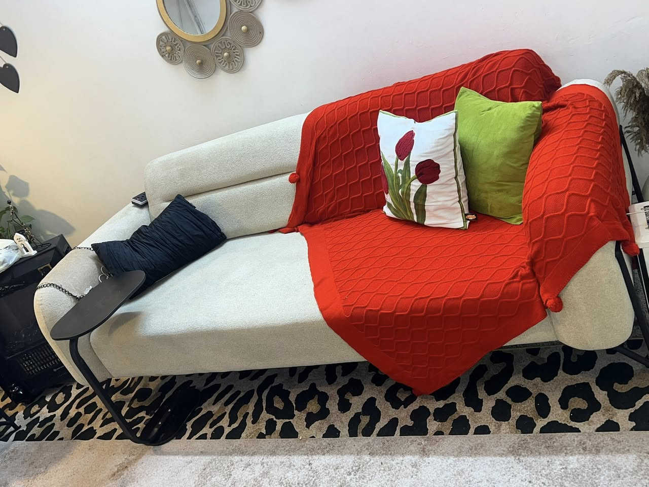 تخم مستورد 7 مقاعد نظافه فول قماشه خاولي رجل حديد القنفات قلاب تصير سرير 
العنوان بغداد حي الجهاد


**إذا كنت صاحب هذا الإعلان وتريد حذفه لأي سبب، رجاءا أرسل رسالة إلى الدعم الفني**