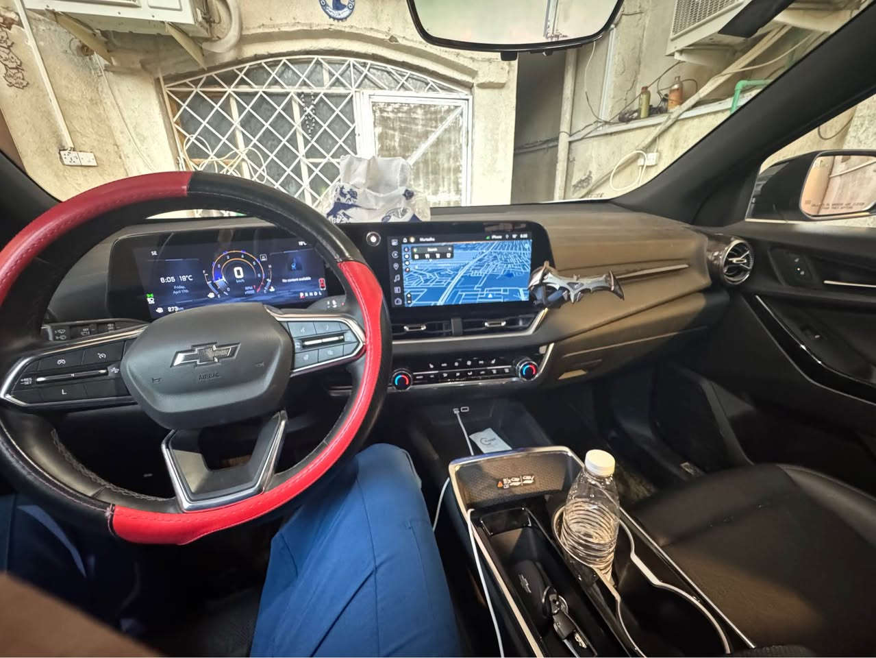 السلام عليكم Equinox LT2 Black Edition 2025
LT2 مو العادية و Black Edition 
السيارة حادثها صندوك موضح بالصور ومبدله بجديد 
السيارة ماشية 12 الف بس رقم السيارة بصرة باسمي 
سعرها 230 
عنواني البصرة دور النفط
رقم تلفوني :
*********** البصرة, العراق
