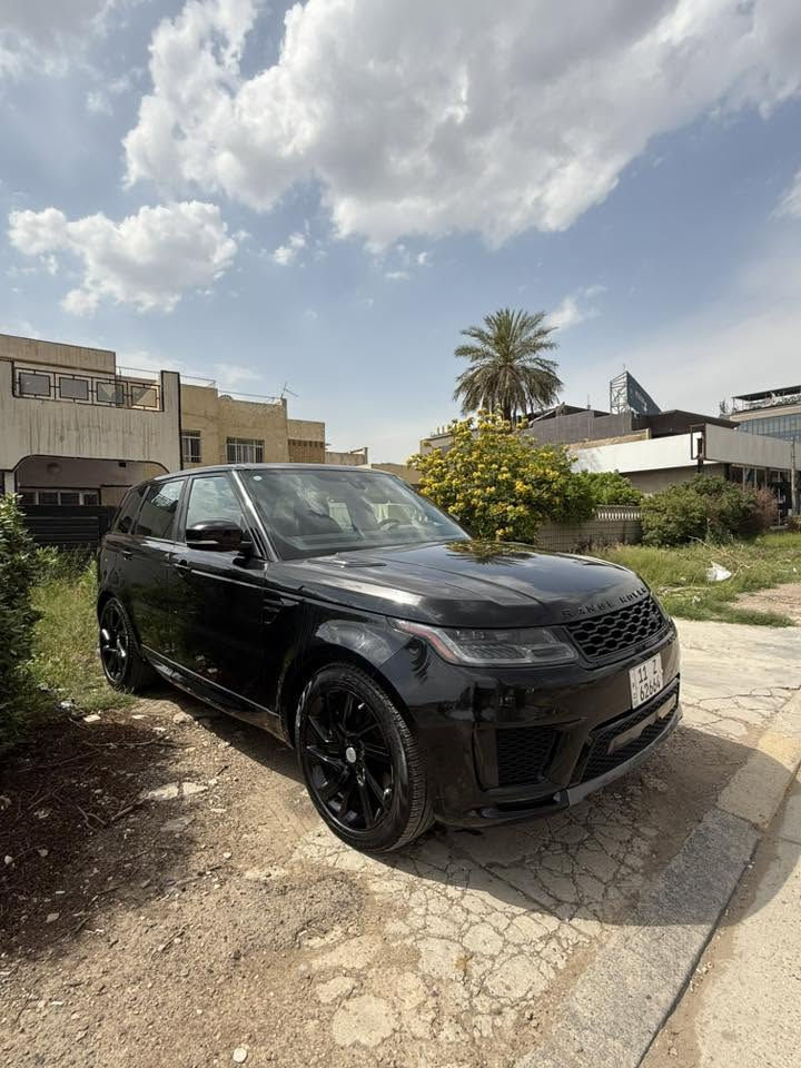 رانج سبورت 
2020 V6. 
السيارة جديدة. دخول. جديد 
ماشية 58 الف 
  حادث. بابيين. لون.  
بغداد اليرموك. 
***********
صور حادث. مرفقه. تحياتي
