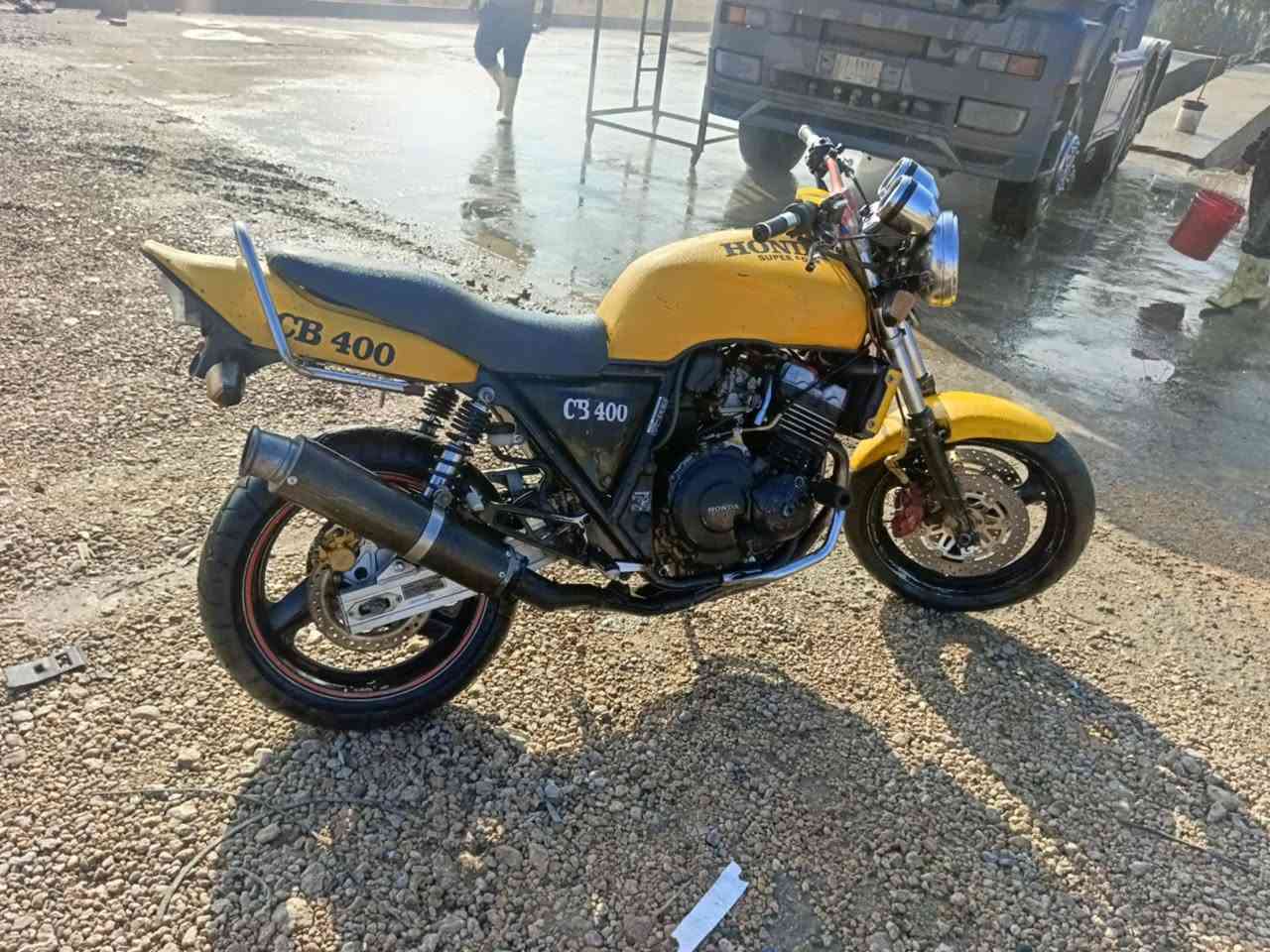 سيبي فور  ٤٠٠ جيل اول أوراق كامله دراجه كلش حلوه ونشطه وبطناش ١ ٢ ٣  وشغاله نكره سلف وصبح تشغيلتها نكره وشلعه ومعدل خير من الله بيها شغله بصيطه بل ضاغطه مال زنجيل دراجه حلوه  السعر ١٤٠٠وبيها مجال لشراي الموشراي لايتعبني رجائن رقمي ***********
