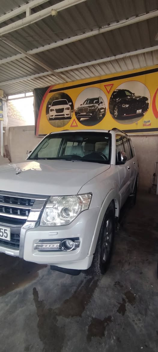 أسلام عليكم من رخصة الادمن
باجيرو 2015
حبتور 
مكفوله كفاله عامه 
مواصفات الحبتور معروفه
الون ابيض
مكينه حداديه تبريد جديد 
سونار موجود بل منشور 
تفاصيل اكثر او سعر خاص
العنوان واسط مركز المدينه 
متواجد ع الفيس
الرقم ***********
