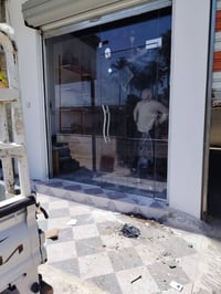 تنفيذ كافه اعمال الزجاج 10ملم والالمنيوم الحديث والكيرتن والمقسى للاست...