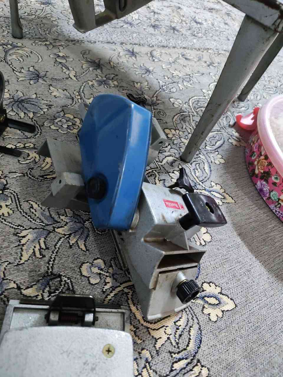 عدة نجارة بحالة جيدة تشمل:
دريل ماكيتا ياباني
منشار طاولة صغير
قاعدة تثبيت دريل
أجهزة قص وصقل
ملحقات نجارة
الحالة: تعمل بشكل جيد.
الموقع: أربيل.
السعر: على السوم.


**إذا كنت صاحب هذا الإعلان وتريد حذفه لأي سبب، رجاءا أرسل رسالة إلى الدعم الفني**