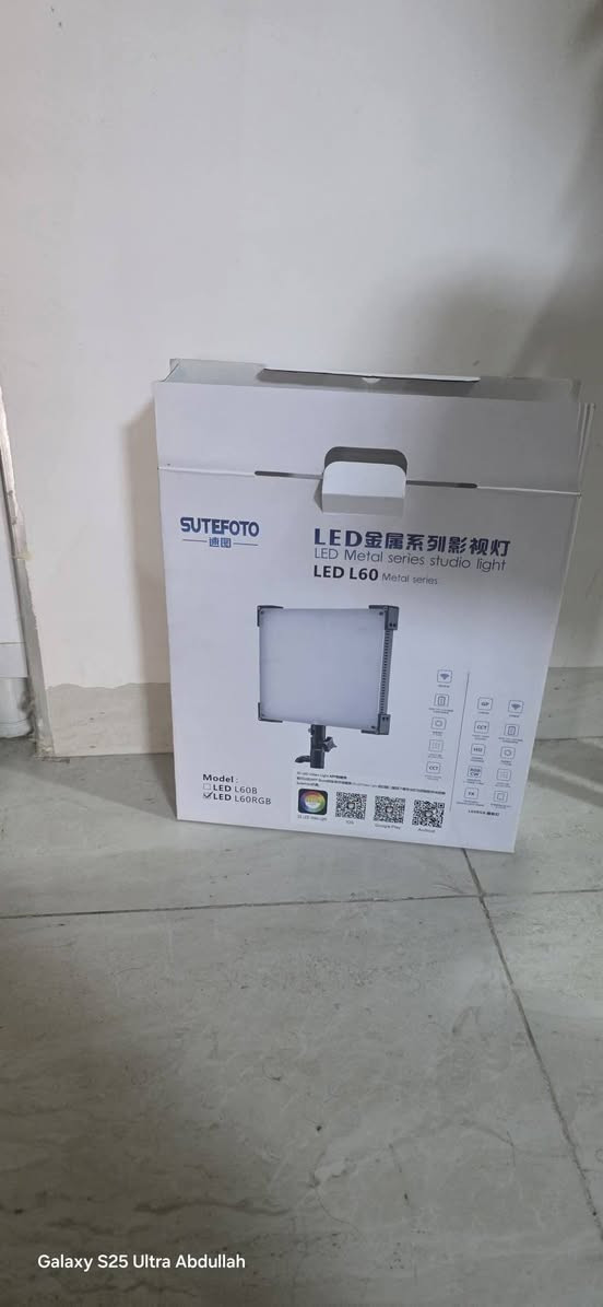 ياجبااار
عنا هل عدة تصوير انارة وقاعدة بعدن جداد ومو مستعملين 
وتنين بسعر كتير حلوو 
للتواصل ***********
