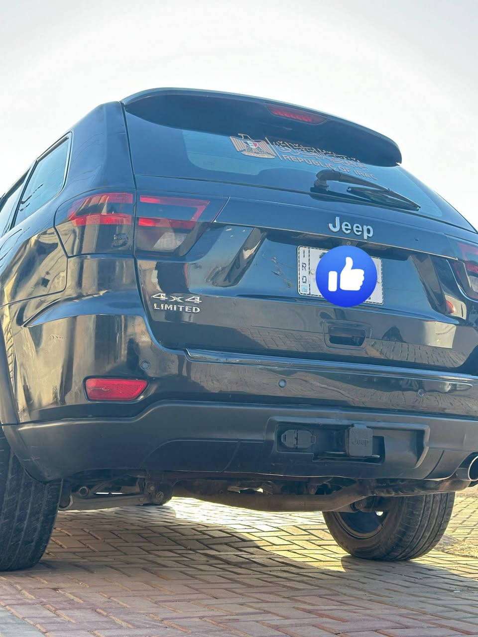 السلام وعليكم
للبيع2013 Jeep Grand Cherokee L Limited
جيب ليمتد  1/1
رقم بغداد الجديد 
بأسمي تحويل ثاني يوم

المواصفات:-
بصمة تشغيل 
بصمة ابواب وصندوق
تشغيل عن بعد 
بانوراما
كشنات جلد تدفئة تبريد 
شاشة  كامره
درايف مود
انظمة قيادة
وتحكم بالقيادة
كشنات كهرباء
كشن خزن ميموري
دمام خلفي
حساسات خلفي
تحكم استيرن
شفتات استيرن
 منافذ تايب سي
جام اوتو
ويل كب كروم 
مكينه 3600 سته سلندر 
السيارة بيها صبغ عام حادث امريكا جاملغ وبنيد 
رايدها ب117 وبيها مجال 
عنوان بغداد الكرخ
***********
