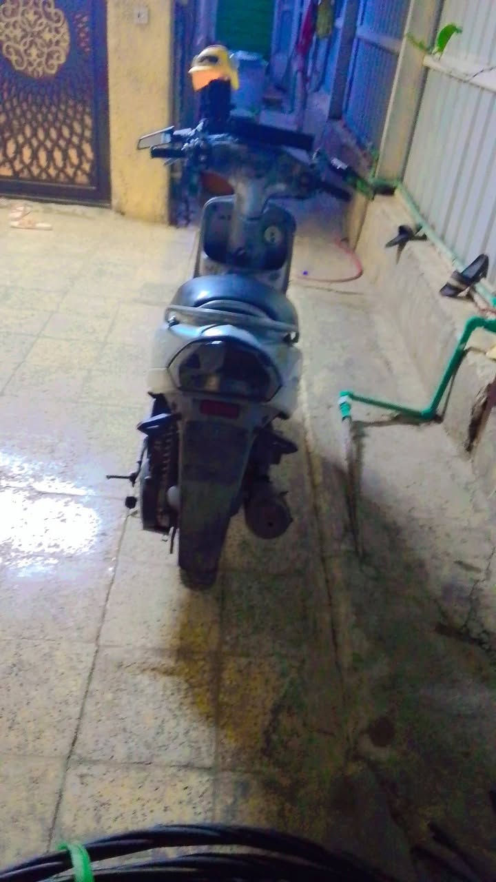 السلام عليكم دراجه ماكس منغولي للبيع المكان بغداد شاطء التاجي جسر المثنى قرب مجمع  المنير مدرسة شاطئ التاجي الرقم ***********
