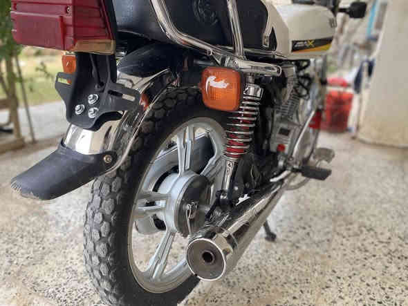 سلام عليكم سيفان موديل ٢٢ بعده زيرو بمعنه الكلمه تأخذا ربع متصرف علي محرك شرط كير شرط كهرباء كلها شرط نص نكره يشتغل هندر الله شاهد نص دوسه مكينه صافيه زلال سعر ٥٥٠ وبي مجال مكان تكريت القادسيه ❤️
