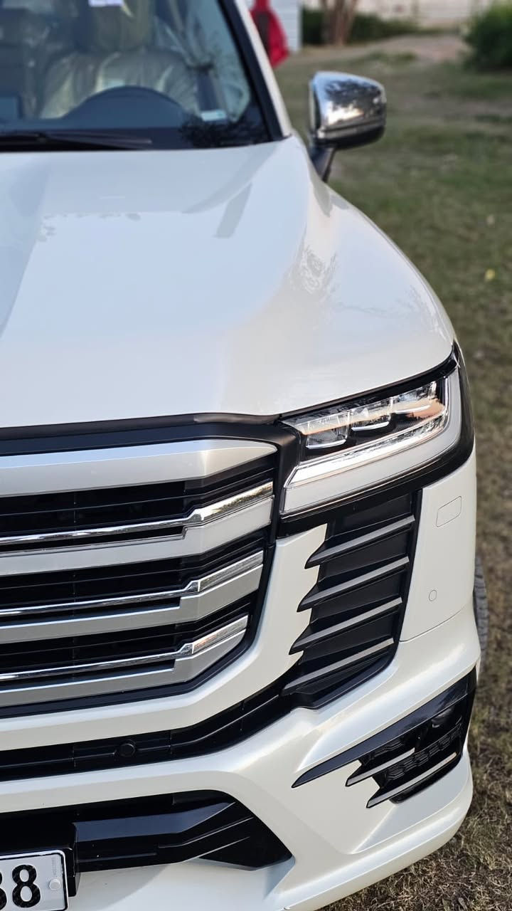 ⸻

🚘 للبيع لاندكروز 2023 🔥
ساز أصلي VX Limited 💯 (مواصفات 1/1 كاملة)

🔹 محرك 4000 تنفّس طبيعي – المطلوب والأفضل
🔹 دبل 4×4 فورويل
🔹 7 راكب

💺 داخلية فخامة:
▫️ جلد أصلي
▫️ كشنات كهرباء
▫️ تدفئة + تبريد
▫️ 3 قطع تبريد ❄️

📸 أنظمة وأمان:
▫️ كامرات محيطية 360°
▫️ حساسات أمامي وخلفي
▫️ مانع انزلاق
▫️ مراي شفط + أوتو
▫️ زينون أوتو
▫️ تشغيل عن بعد ⚡
▫️ شاحن وايرلس
▫️ جنطة كهرباء
▫️ أشاير ترحيب

✨ السيارة نظافة تامة
🛡 مغلّفة PPF بالكامل (حماية كاملة للصبغ – ما تخسر عليها شي)
📄 رقم بغداد مميز باسمي
🔄 تحويل ثاني يوم
🛡 كفالة عامة

للجادين فقط… للاستفسار خاص 📩


**إذا كنت صاحب هذا الإعلان وتريد حذفه لأي سبب، رجاءا أرسل رسالة إلى الدعم الفني**