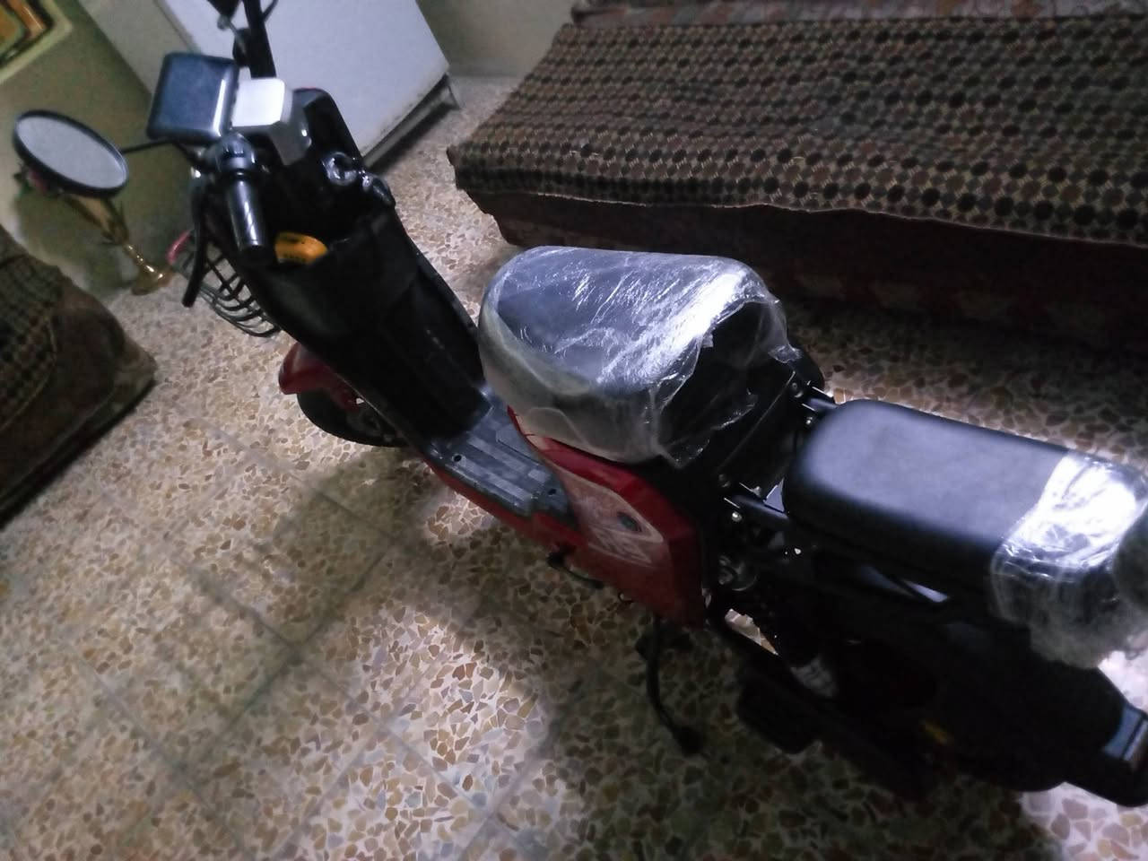 ماطور R9 للبيع
5 بطاريات دبل 
دبل امامي دسك وخلفي فحم
إشارات يمين ويسار 
تايرات جدد
السرعة 54
اضوية عالي وناصي 
حساس بريك امامي وخلفي 
پايدارت موجودين
عقل شرط
ملف شرط من اي عطل
كسر فقط اصبع تقريباً 
وقّافيات 2 صفحة وبالنص
حافظة موبايل وغراض
نظام ال P
نظام البگ عاطل ينرادلة فيوز
حساسات شغالة 
كهربائيات شغالة 
دبلات جدد امامي وخلفي 
سويجات 2
بصمات تشغيل عن بعد+ سرقة 2
شاحنة الأصلية 
شحن الماطور يطول 5 ساعات 
يمشيك مسافة 60 كيلو 
الماطور نضيف حيل 
السعر 390 وبي مجال للطيبين 
الرقم ***********
خاص مفتوح
